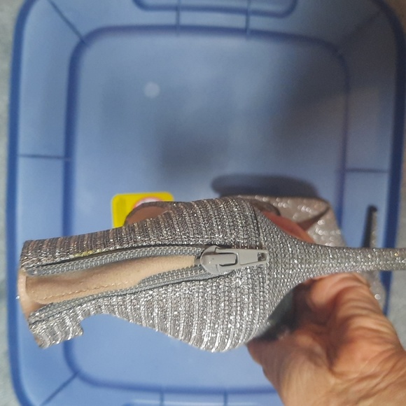 2 for $15 Christian Siriano for Payless silver glitter heels with zipper. - Picture 6 of 8